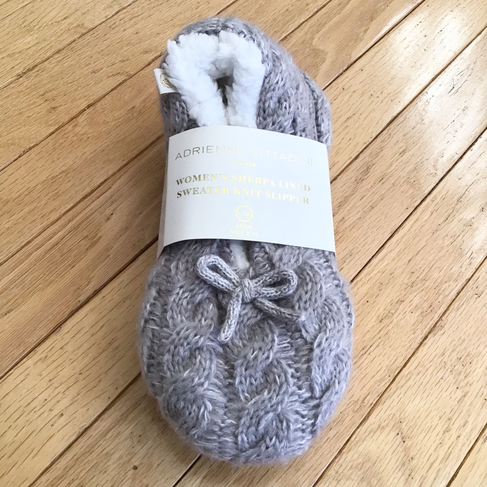 NWT Grey Cable Knit Sherpa Slipper Socks